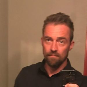 Meet your Posher, Lee